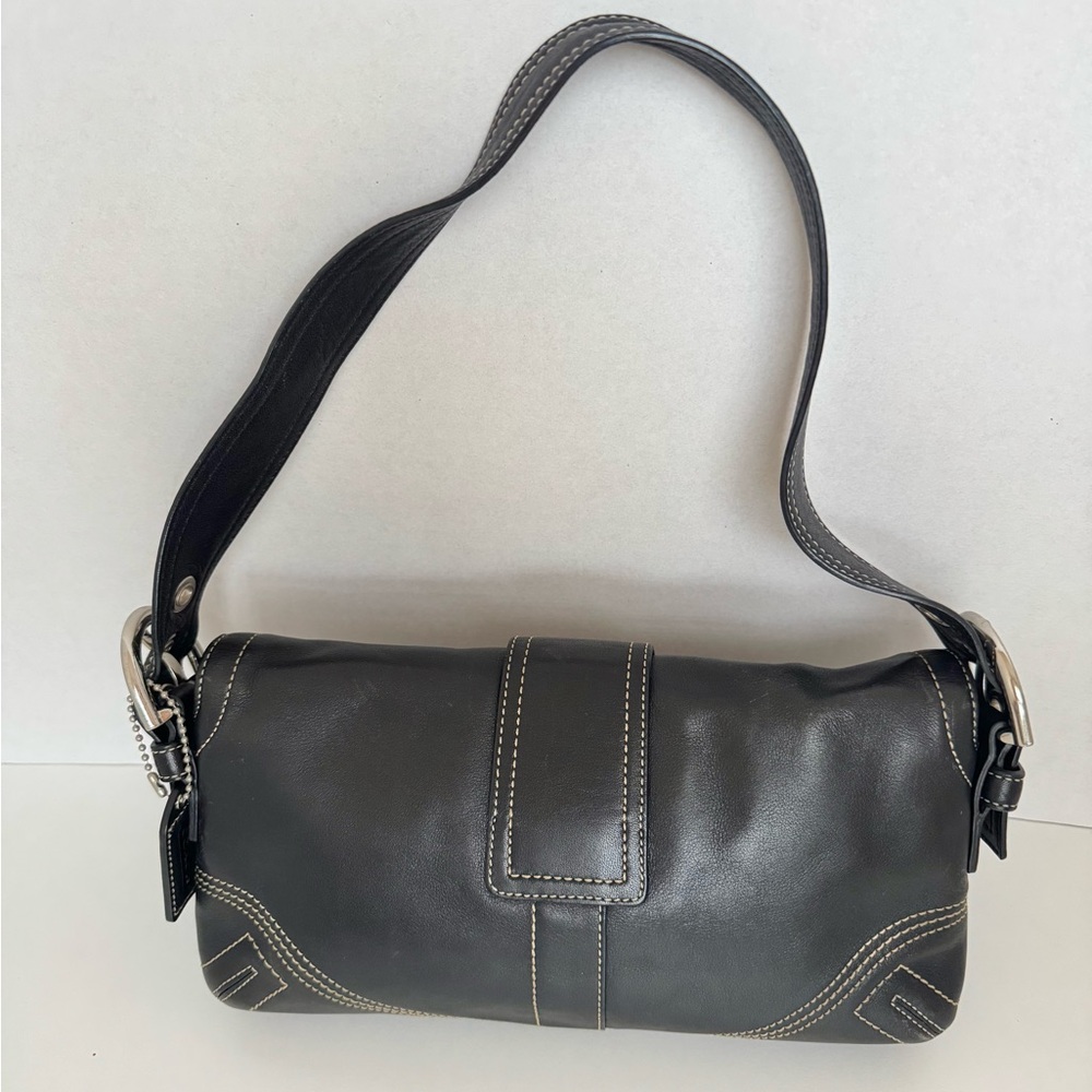 Coach 8A05 SoHo Black Leather Flap Shoulder Bag – Original 2005 Release, Y2K. - Picture 4 of 15
